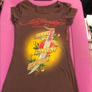 Women’s Ed Hardy boat neck tee